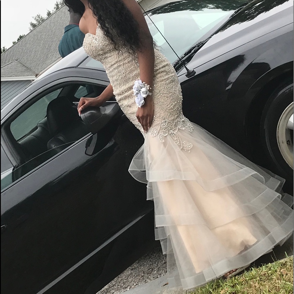 Prom Dress - Picture 2 of 6